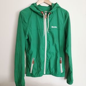 Bench Windbreaker